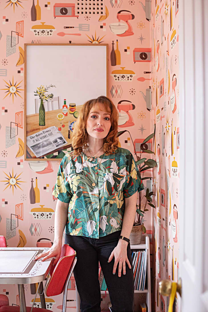 See Inside Singer Mooney’s Wallpapered Apartment Apartment